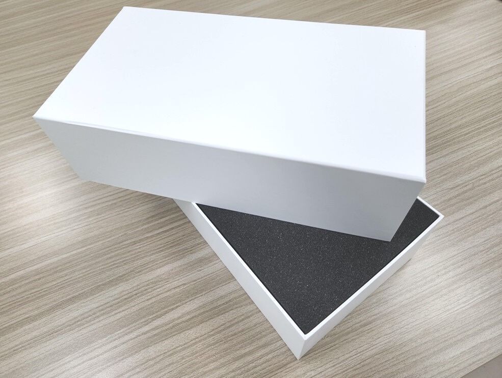 Structural Sample Full Cover Rigid Box with Black Foam Insert
