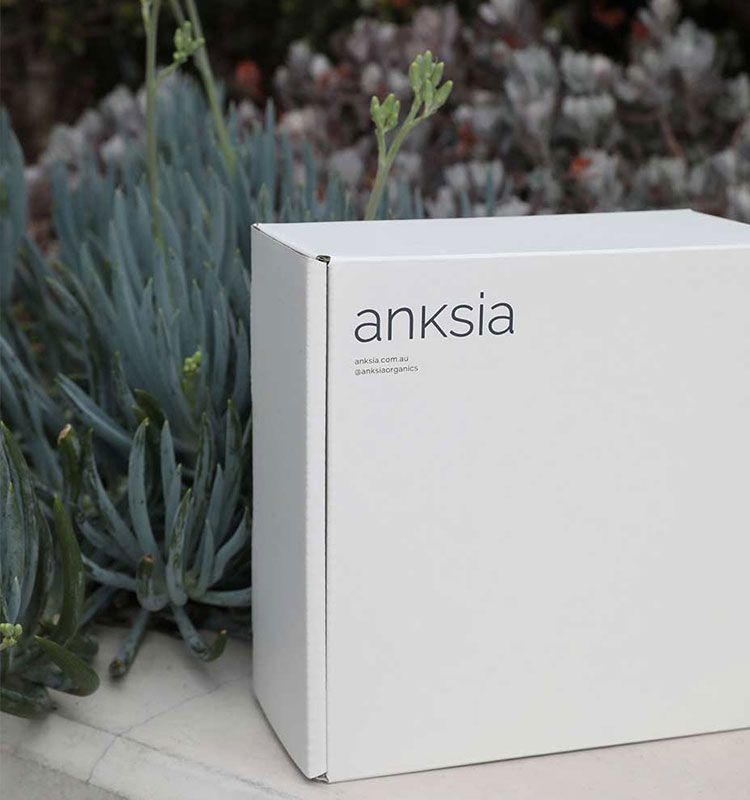 Anksia minimal mailer box packaging