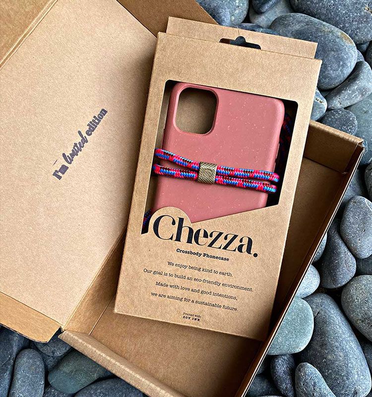 Chezza minimal kraft packaging