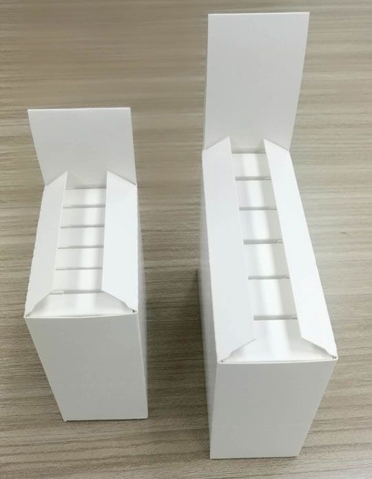 Structural sample display box