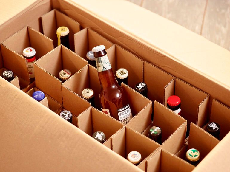Packaging inserts for shipping beer bottles