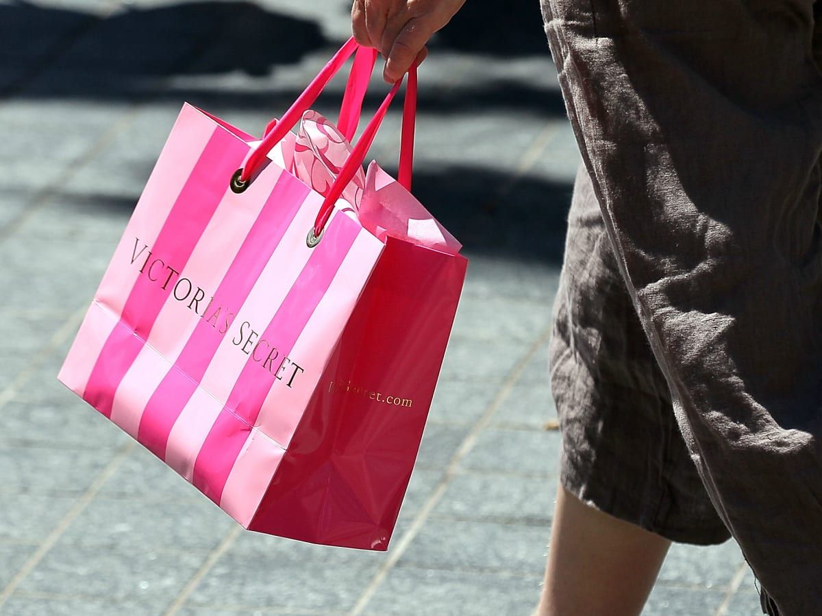 High-quality victoria secret paper bag In Many Fun Patterns 