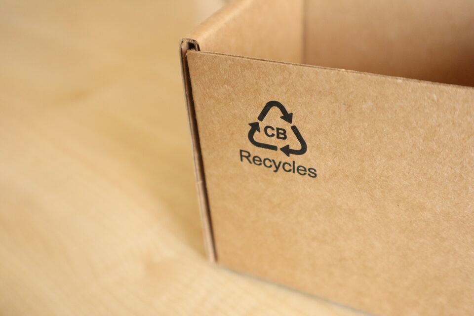 Kraft Mailer Box with Recycle Icon