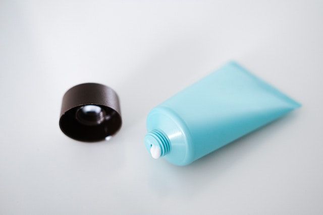 Beauty tube packaging