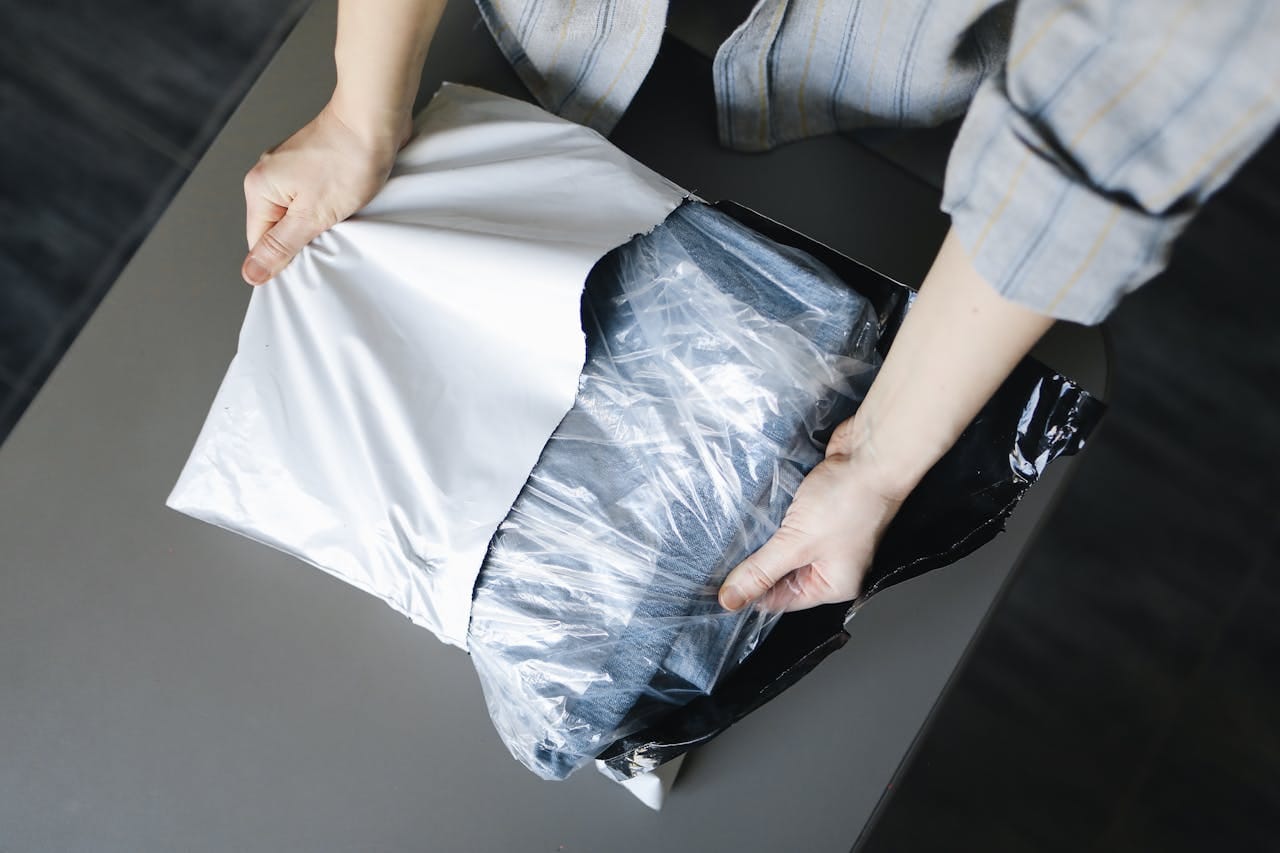 What Are Poly Mailers?