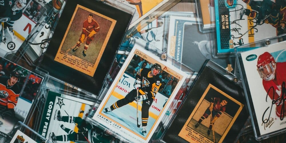 Universal vs Single-Profile Foam Inserts for Graded Card Slabs