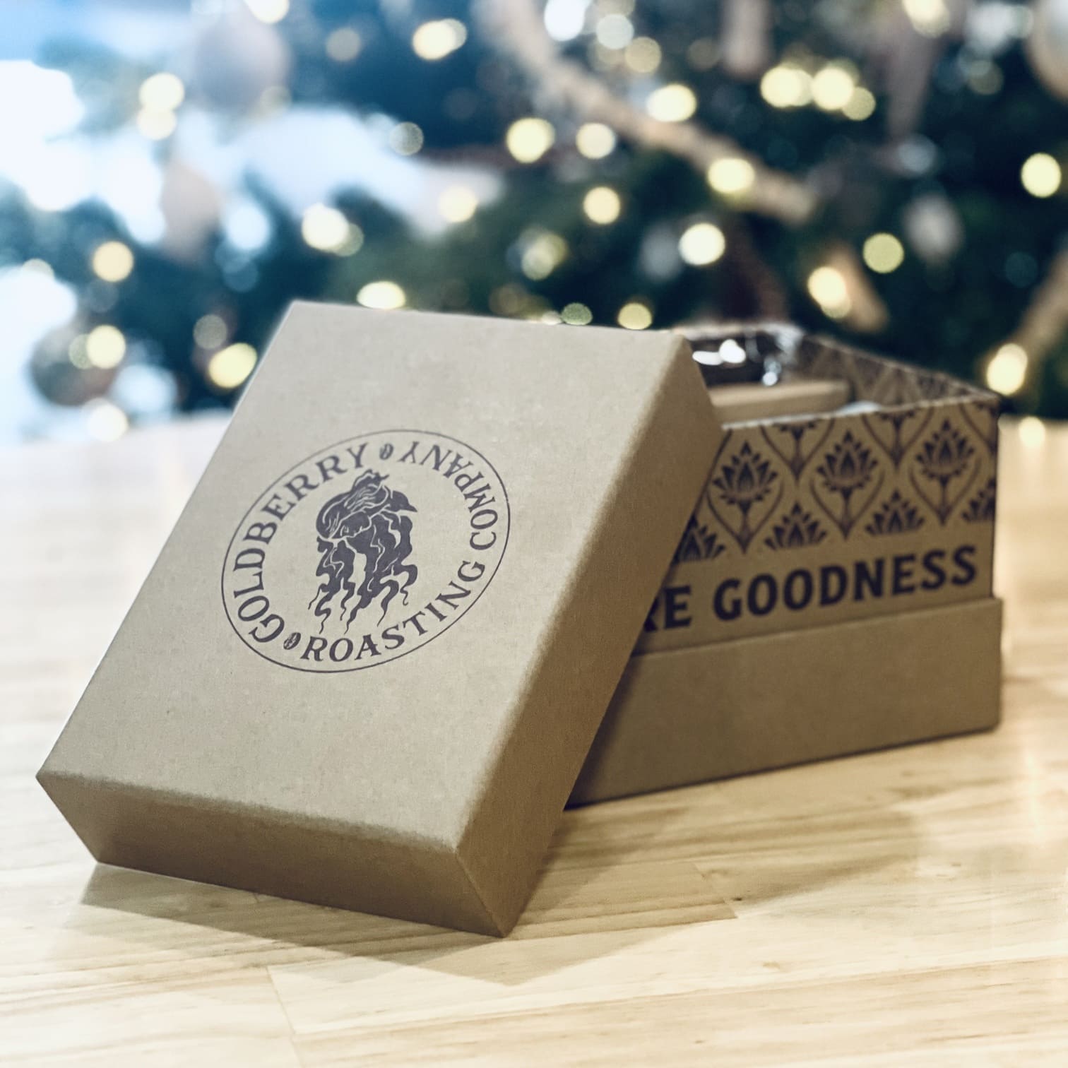 Goldberry Roasting Company Custom Printed Shoulder and Neck Rigid Box Packaging